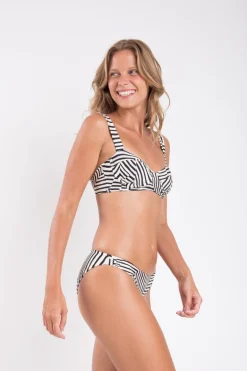 Bottom Collage Essential-Comfy