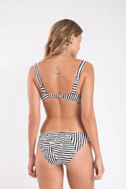 Bottom Collage Essential-Comfy