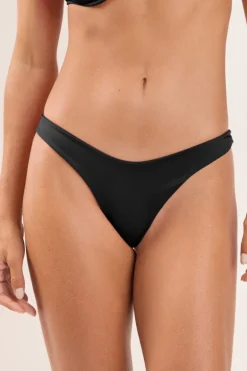 Bottom Lava Kai