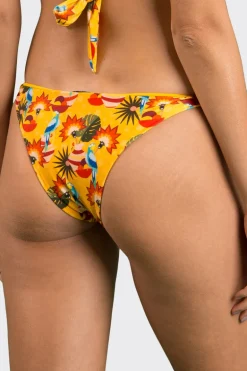 Bottom Stories Leblon