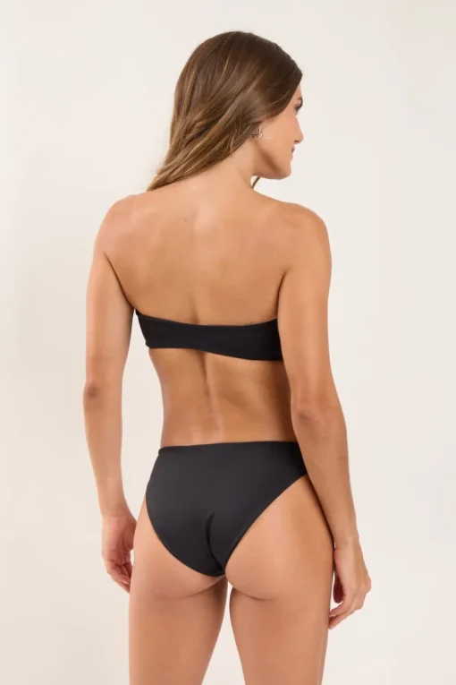 Top Lava Lani